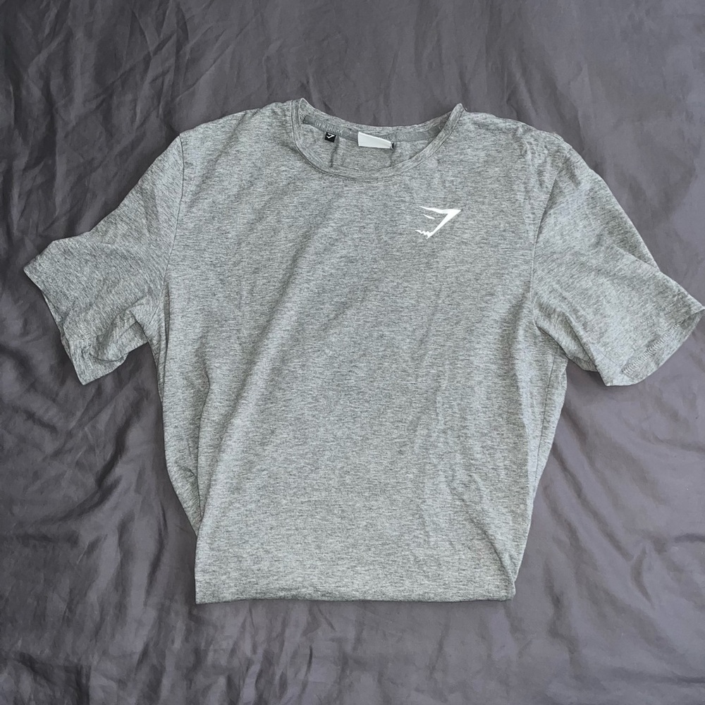 gymshark fitted tee (s)